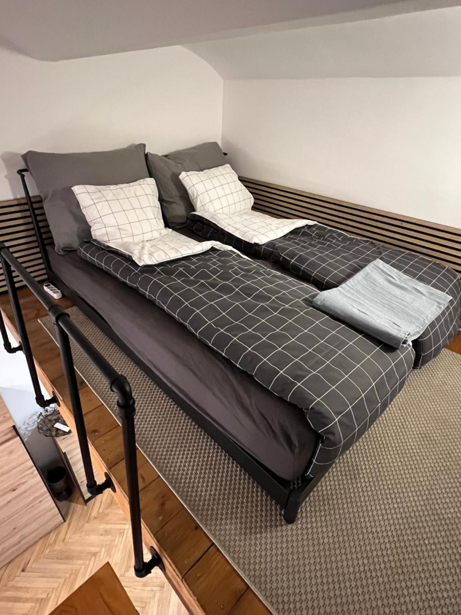 Apartment Plus Parking ブルノ エクステリア 写真
